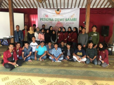 Beradaptasi di Era Digital, Pemuda Desa Samiran Boyolali Dapat Pelatihan Pembuatan Video dari Mahasiswa KKN UMY