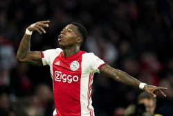 Quincy Promes Antar Ajax Ungguli PSV Eindhoven