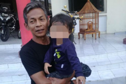 Anak Netizen Penghina Risma Terus Panggil Mamanya, Berusia 2 Tahun dan Masih Menyusu