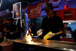 Sate Potehi, Kuliner Khas Imlek yang Hanya Ada di PBTY