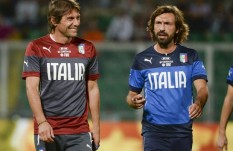 Pirlo Komentari Derbi Milan, Sebut Conte dan Ibrahimovic Jadi Kunci