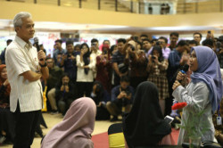 Ganjar & Anies Jelaskan Persoalan Lingkungan