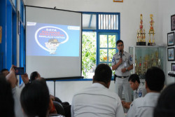 Tim Pencegahan Laka-Lantas Berikan Sosialisasi di PT Supersonic Chemical Industry Gunungkidul