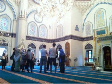 Salat Jumat di Masjid Indonesia Tokyo Ditiadakan Gara-Gara Virus Corona