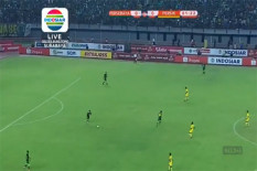 Persebaya vs Persik : Sempat Tertinggal, Babak Pertama Persebaya Ditahan Persik 1-1