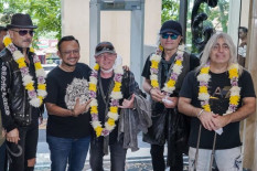 Hari H Jogjarockarta, Powerslaves Pembuka, Scorpions Penutup