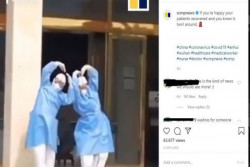 6 Pasien Corona yang Dirawat Sembuh, Petugas Medis China Menari Girang