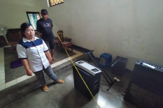 Keyboard yang Biasa Mengiringi Ibadah di Gereja Brosot Digondol Maling