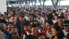 Siap Kembali ke Kampung Halaman? Ini Info Mudik Gratis BUMN Moda Kereta dan Pesawat