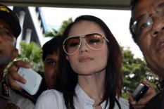 Jennifer Dunn Dapat Gaji Bulanan, Mobil hingga Kartu Kredit dari Tubagus Chaeri Wardana