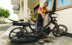 Motor Terbakar di Underpass YIA