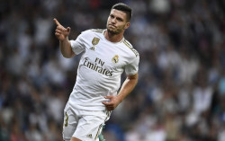 Langgar Isolasi di Serbia, Luca Jovic Minta Maaf