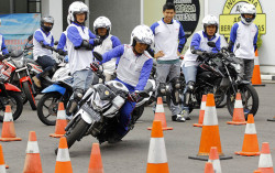 Tips Nyaman Berkendara ala Bikers Honda