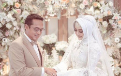 Dinikahi Mantan Suami, Begini Penjelasan Eddies Adelia