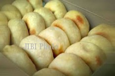 Tak Ada Pembeli karena Corona, Bakpia Jadi Makanan Ternak
