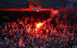 Atletico Kembalikan Uang Tiket Suporternya
