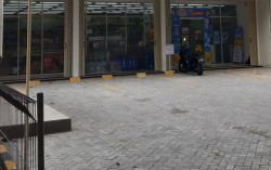 Jam Buka & Jumlah Pengunjung Minimarket di Jogja Mulai Dibatasi, Ini Rinciannya
