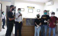 Bantu Tenaga Medis, The Rich Jogja Hotel Sumbang APD
