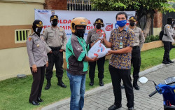 Pertamina Salurkan Bantuan Bahan Pangan ke DIY