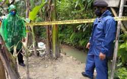 Ditinggal Ambil Minum, Balita Tenggelam di Kolam Lele