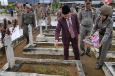 MUI Imbau Umat Muslim Sebaiknya Tak Lakukan Ziarah Kubur