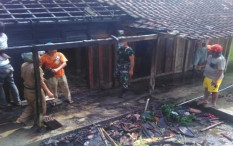 Gara-Gara Cucu Bermain Korek Api, Rumah Mbah Saliyem Terbakar