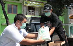 Warga Terdampak Covid-19 di Sleman Terima Sambako & APD