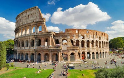Pariwisata Spanyol dan Italia Sangat Terpukul Covid-19