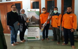 Lewat Pelatihan & Bantuan Alat Komunikasi, UMY Berdayakan Masyarakat Merapi