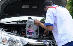 CARfix Bagi-Bagi Parsel Lebaran, Service Makin Murah dan Berhadiah
