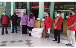 PDI Perjuangan Bantu APD untuk RSUD Jogja