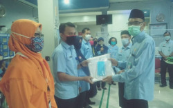Operator KTP di Bantul Dibekali Baju Hazmat