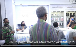 New Normal Jateng, Ganjar: Karyawan Tak Pakai Masker Toko Akan Ditutup