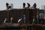 Warga Miskin dan Pekerja Sektor Informal Paling Terpukul akibat Covid-19 