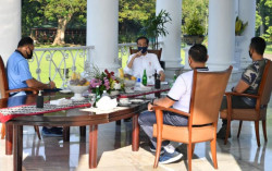 Sambil Olahraga Pagi, Ini Pesan Jokowi untuk Para Kepala Staf TNI