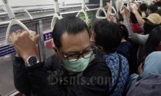 Pengguna Transportasi Publik Dilarang Bicara karena Bisa Keluarkan Droplet yang Bertahan 15 Menit di Udara