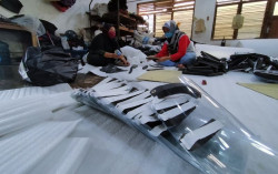 Jelang Tahun Ajaran Baru, Pesanan Face Shields dari Sekolah di DIY & Jateng Meningkat Tajam