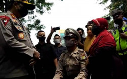 20 Tahun Bantu Polisi Atur Lalu Lintas, Penyandang Disabilitas Ini Diberi Penghargaan