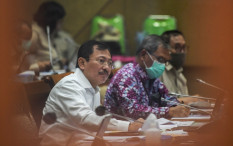 Menkes Terawan Terbitkan Protokol Kesehatan di Tempat Umum