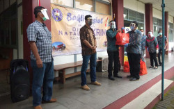 Peringati Dies Natalis ke-38, Ukrim Gelar Bakti Sosial