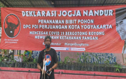 Geguritan #JogjaNandur Warnai Giat PDIP Jogja Tanam 1000 Pohon