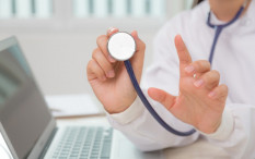 Di Indonesia, Jumlah Dukun Bayi Nyaris Tujuh Kali Lipatnya Dokter Kandungan