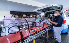 PT AP 1 Serahkan Ambulans Khusus Corona untuk Pemkab Kulonprogo