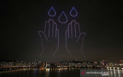 Wow, 300 Drone Ajak Masyarakat Korea Cegah Covid-19