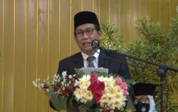 Pemberian Gelar Doktor Honoris Causa untuk Menteri Desa Dinilai Tepat 