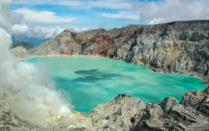 Hore, Kawah Ijen Sudah Buka Lagi