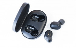 Xiaomi Luncurkan Airbuds dengan Harga Terjangkau, Asyik untuk Teman Yoga atau Bersepeda