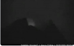 Rabu Petang, Warga Dukun Magelang Mendengar Gemuruh dari Merapi