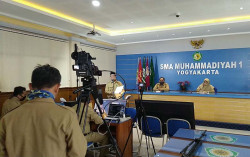 Hadirkan Ustaz Wijayanto dan Eross Candra, SMA Muhammadiyah 1 Jogja Gelar Fortasi Daring
