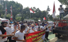 Pelaku Usaha Hiburan Demo di Balai Kota DKI Jakarta